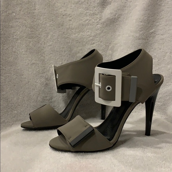 Pierre Hardy big white buckled ankle strap sandals - Picture 1 of 2
